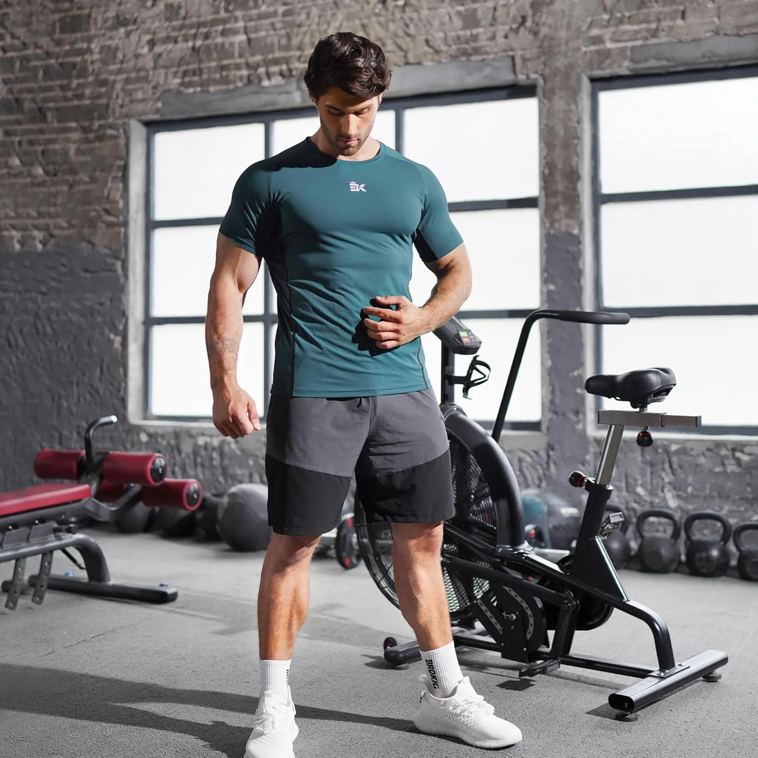 BROKIG Men's Airleg Athletic Shorts with Zipper Pockets 8" Nylon Basketball Shorts Men Quick Dry Lightweight