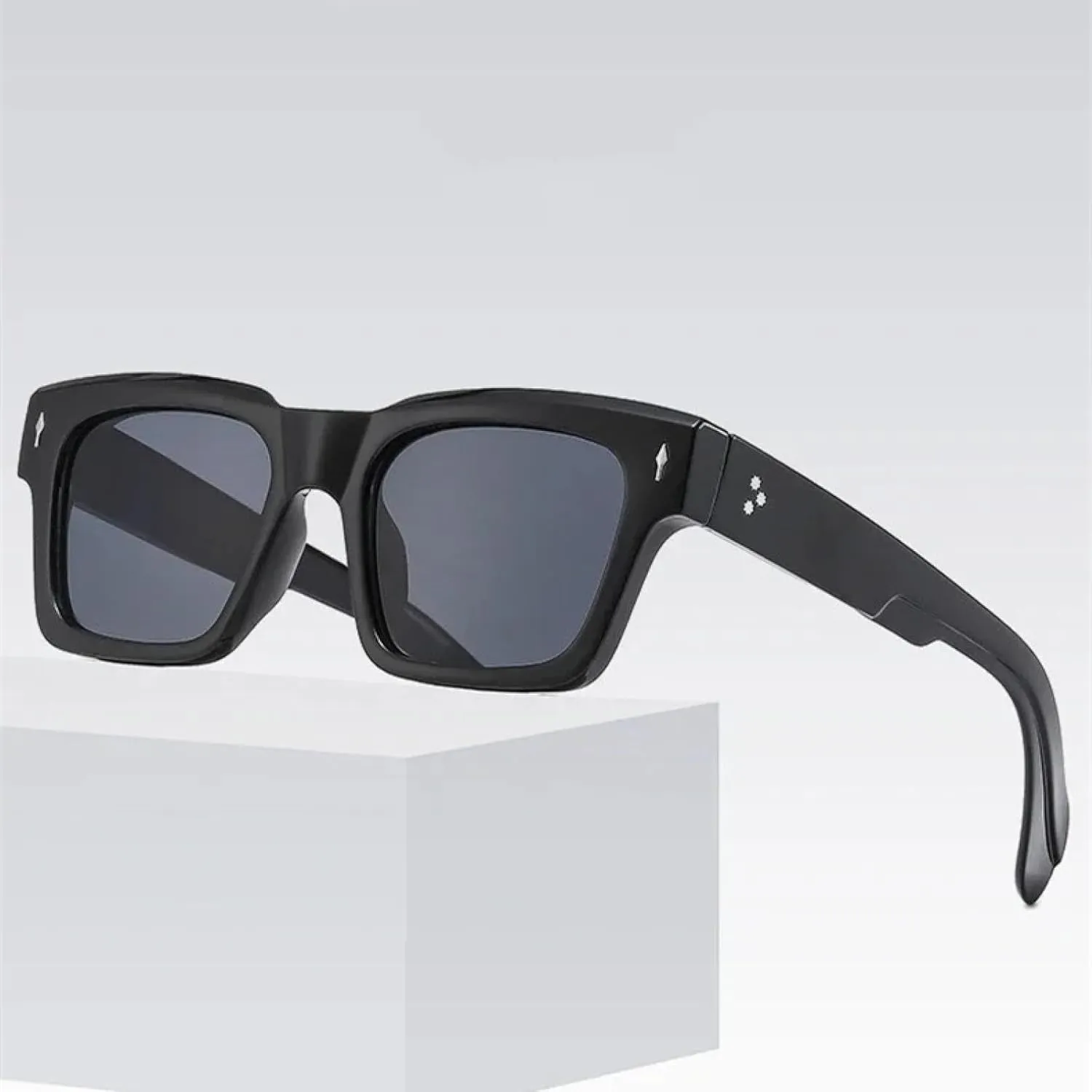 Fashion Men Sunglasses Retro Shades Uv400 Rivets Women Punk Olive Trending