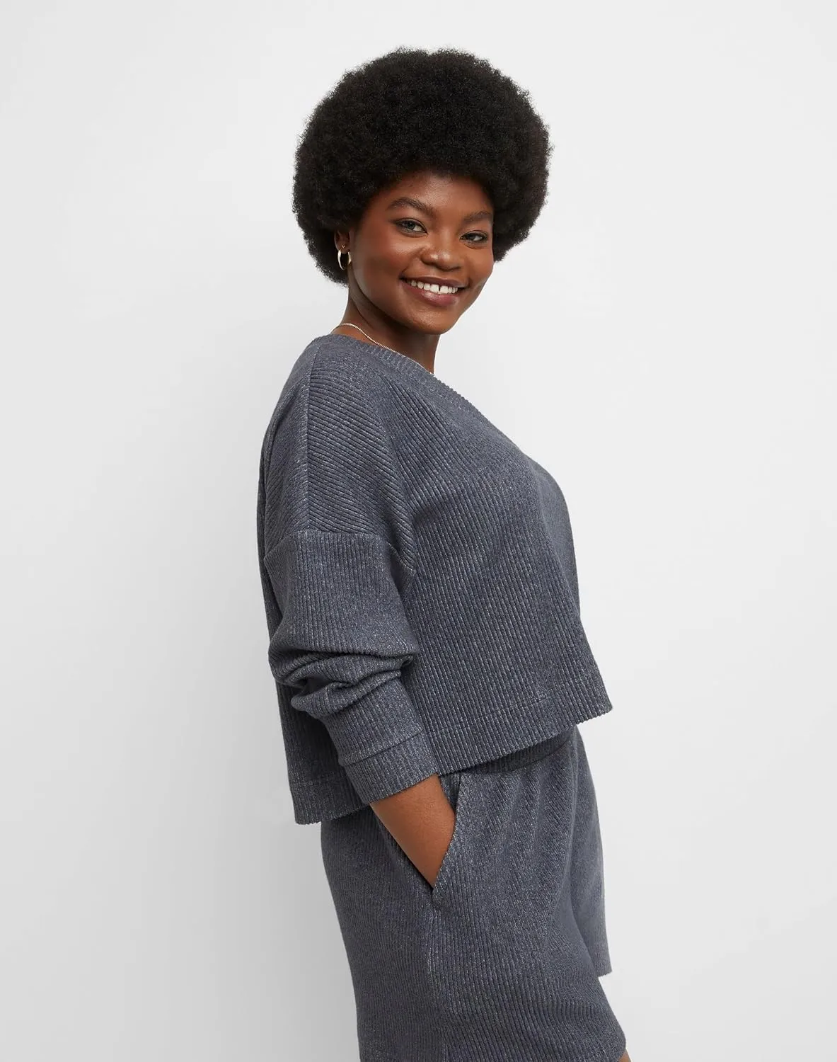 Hanes Women's Originals Ottoman Crop Top, Cropped Shirt For Women, Brushed Fleece Top