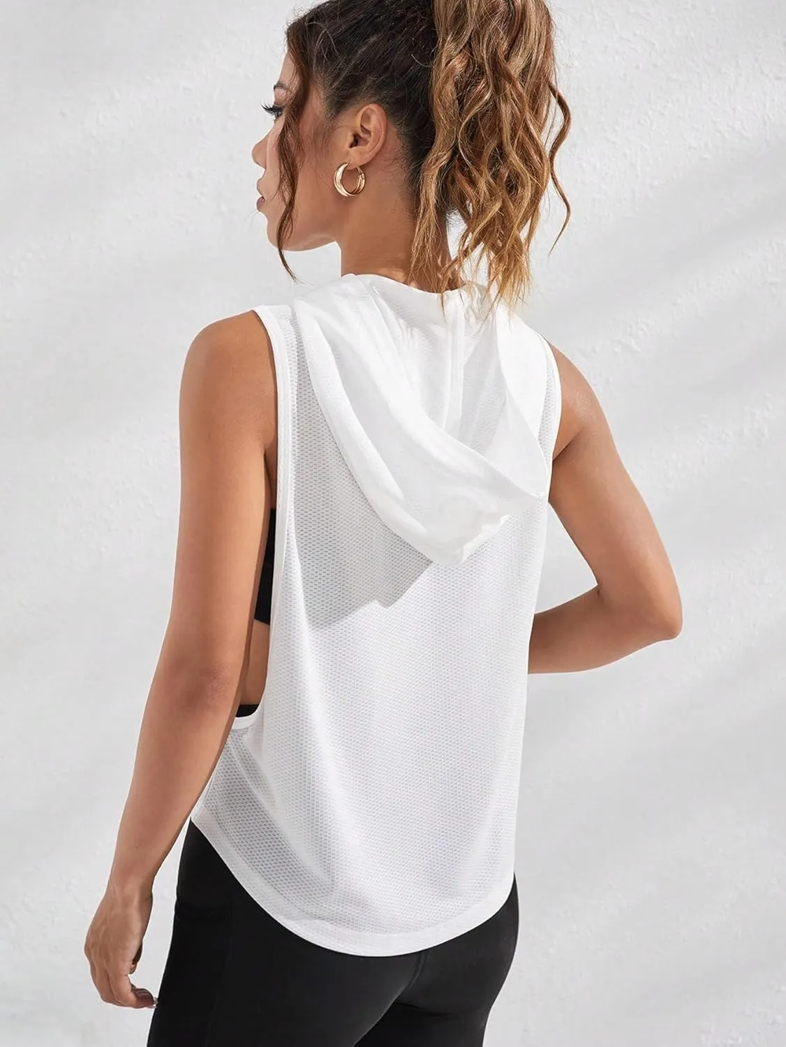 SweatyRocks Women's Activewear Letter Embroidered Sleeveless Hooded Sports Tank Top Sweatshirt